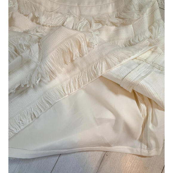 The Limited Fringe Beige Mini Skirt Size 0 - Picture 4 of 16